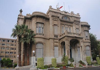 جامعة عين شمس
